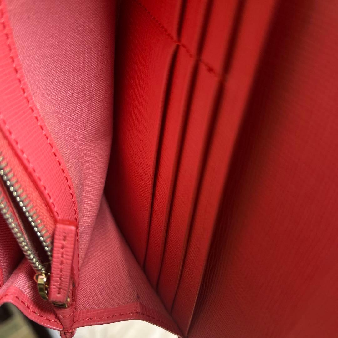 FENDI 長財布　ピンク色