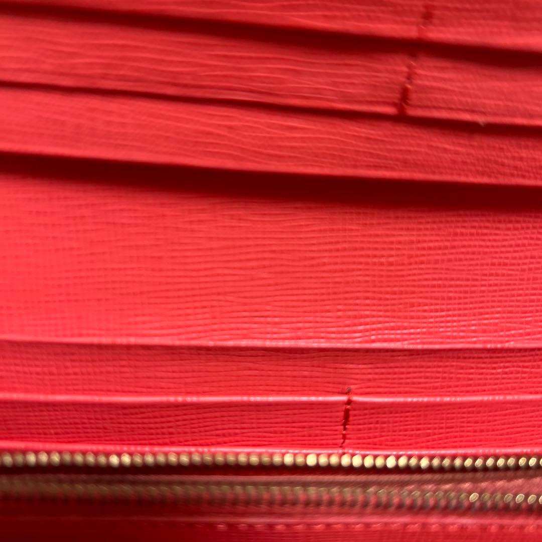 FENDI 長財布　ピンク色