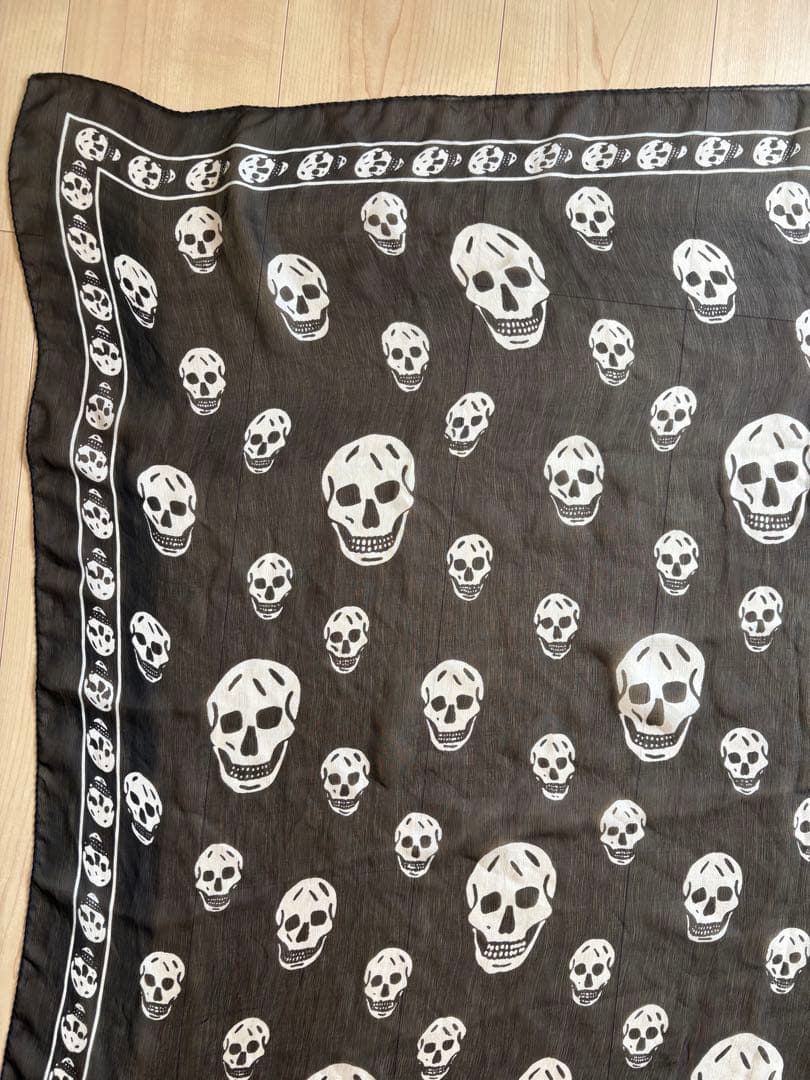【美品】ALEXANDER McQUEEN スカル 大判スカーフ シルク100%