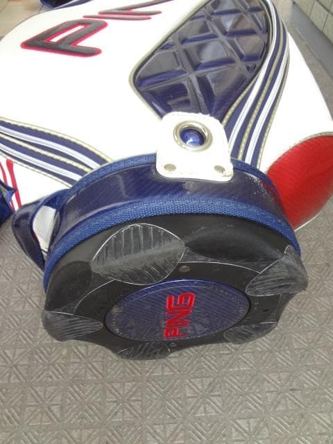 PING / ピン 限定品 9.5型 3点式 豪華キャディバッグ USED