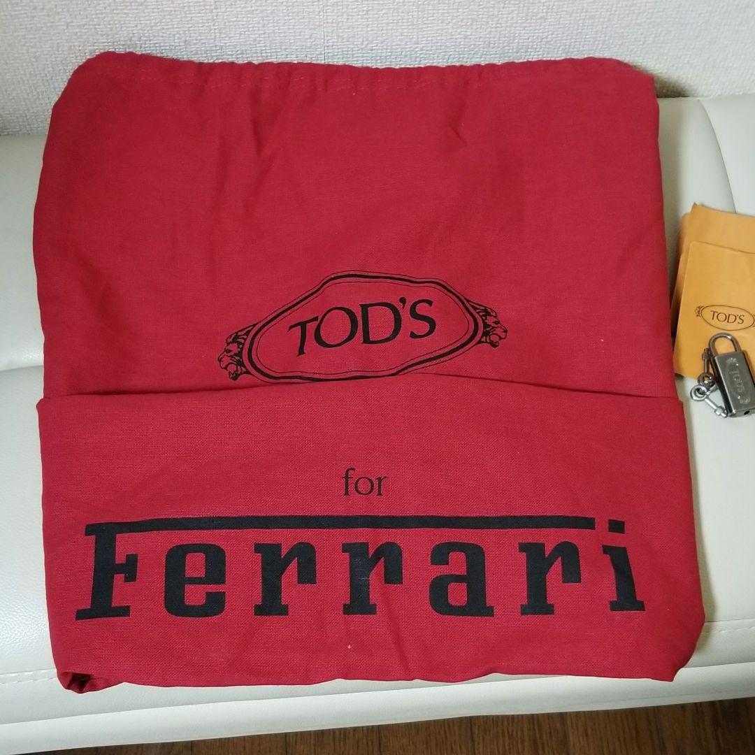 TOD'S×Ferrari　トラベルバッグ　スポーツバッグ　ブラック