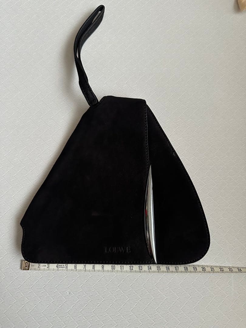 お値引きしました！LOEWE スエード クラッチポーチ