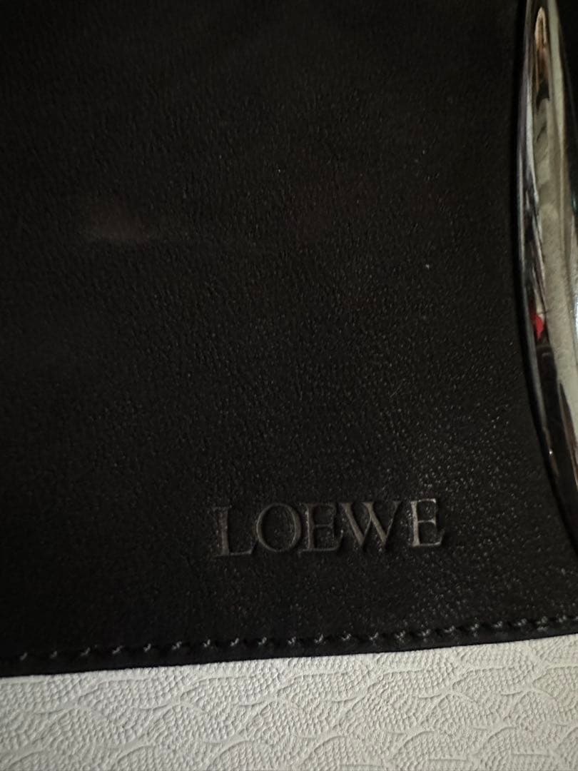 お値引きしました！LOEWE スエード クラッチポーチ
