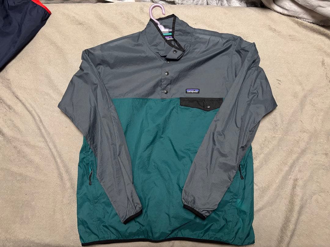 2着セット　patagonia メンズ・フーディニ・スナップT・プルオーバー