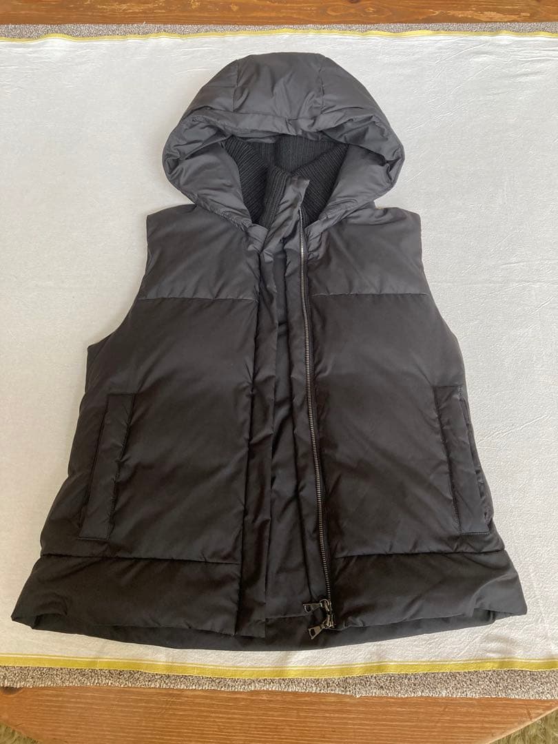 セオリー 3WAY ダウンベスト 黒　美品