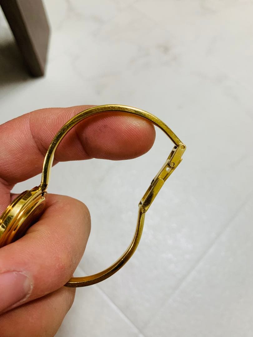 あ*し様 GUCCI チェンジベゼル バングルウォッチ アナログ腕時計・稼働品