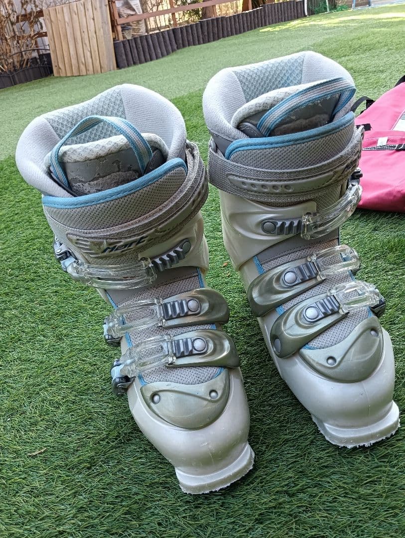 値引きします。レディース用 スキーセットブーツ