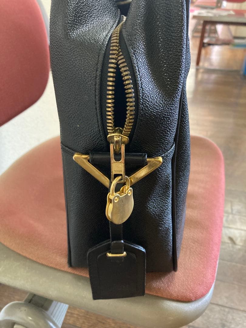 Versace レザービジネスバッグ