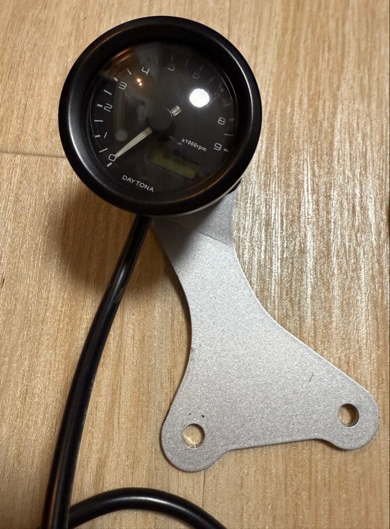 デイトナ VELONA 48パイ タコメーター9000rpm