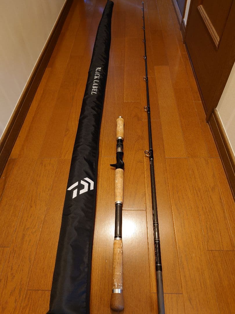 ブラックレーベル、XP 81 SＨ しまねっこ。