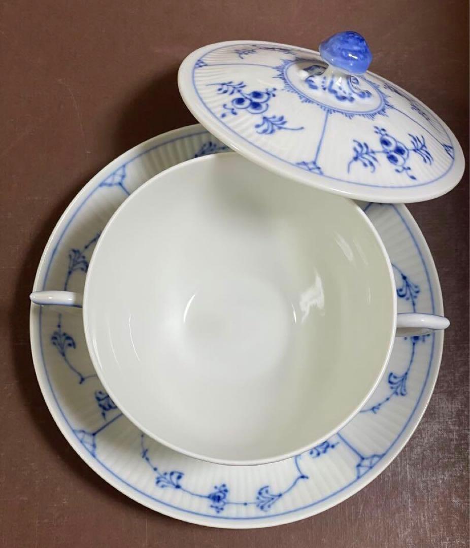 あ*ん様 ロイヤルコペンハーゲンブルーフルーテッドプレインスープカップ＆ソーサー