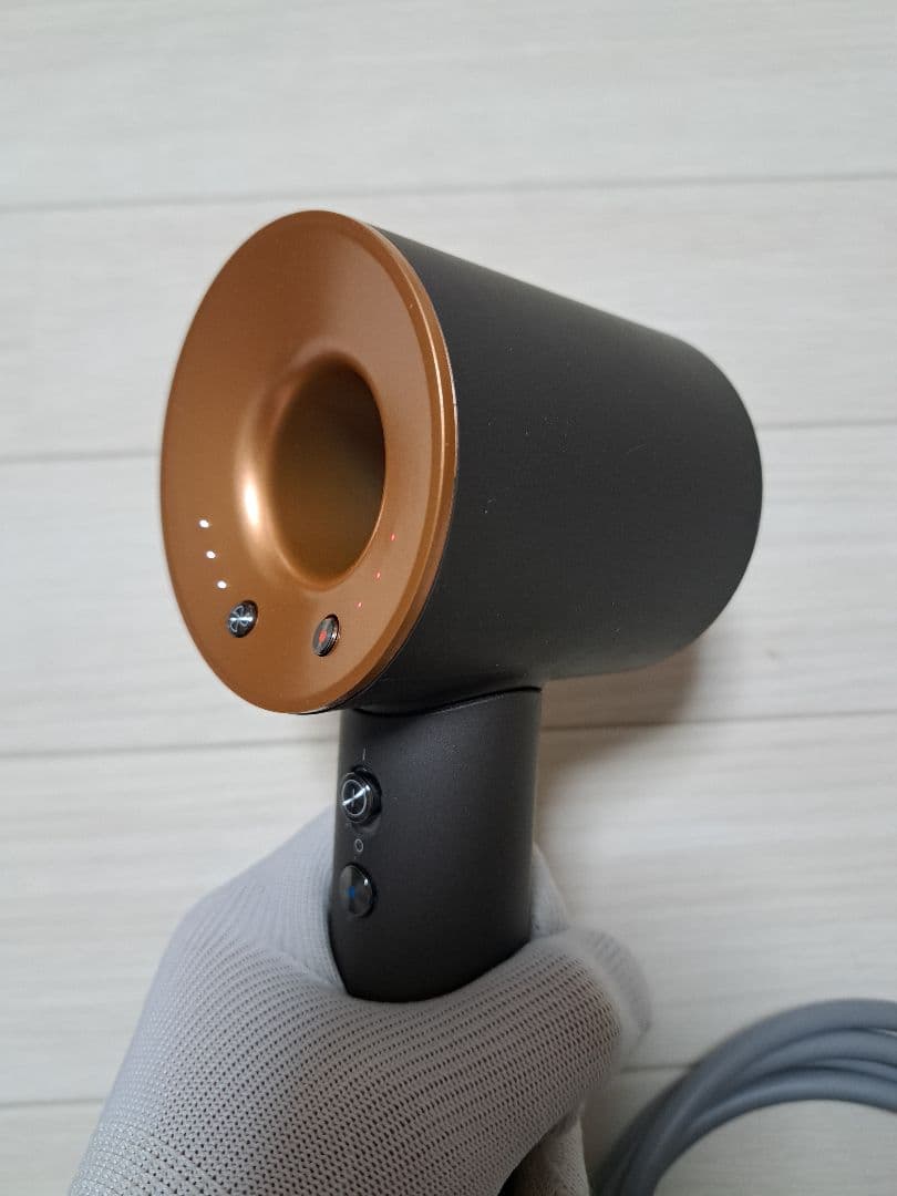 ダイソン ドライヤー HD03　Dyson