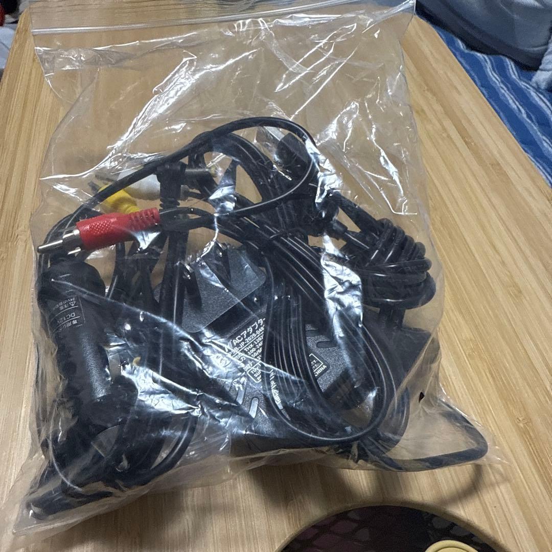 YAMAZEN 9インチ ポータブルブルーレイプレーヤー