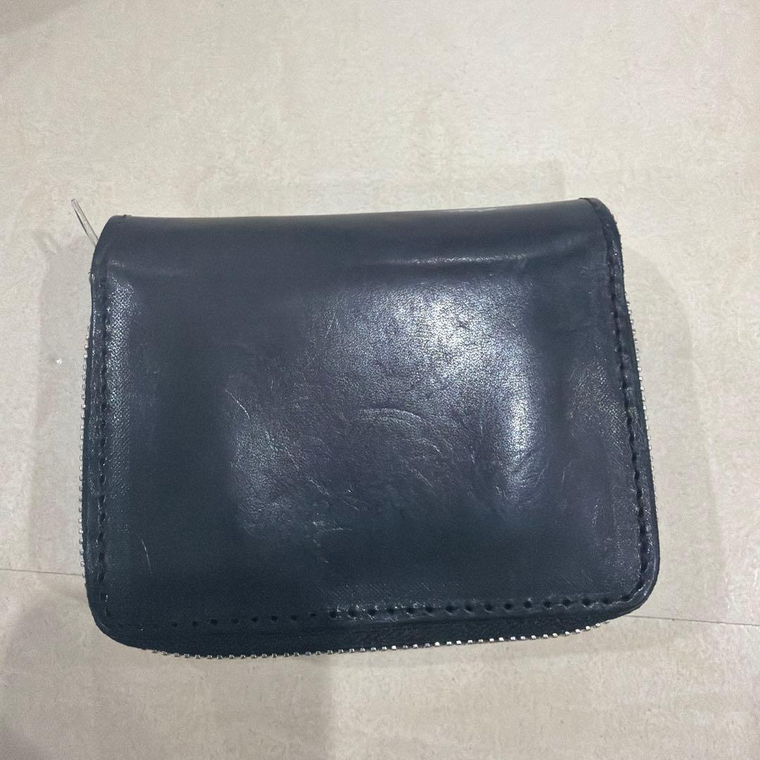 ブラックレザー 二つ折り財布　レッドムーン