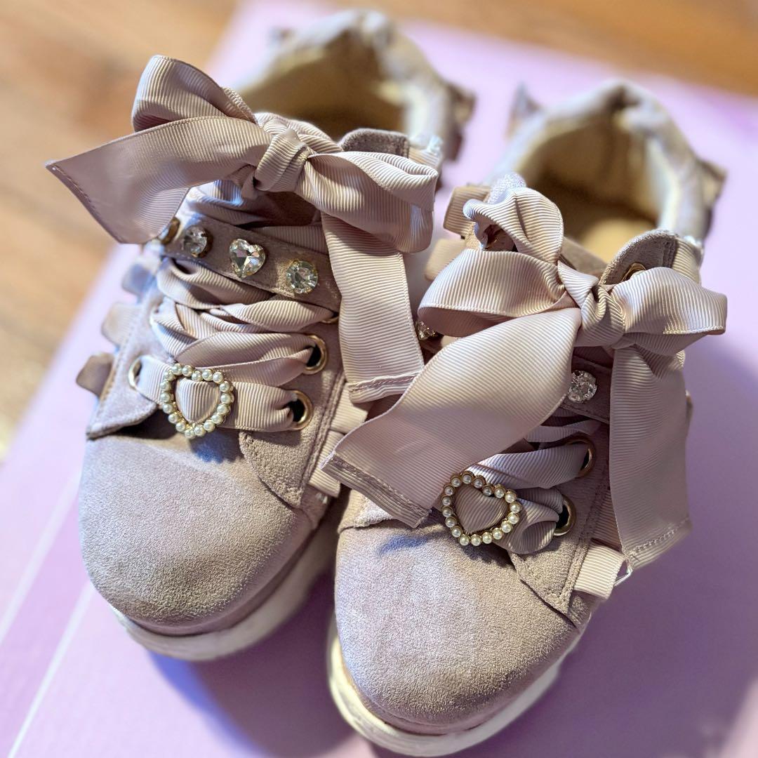 LIZLISA ビジューベルト厚底スニーカー