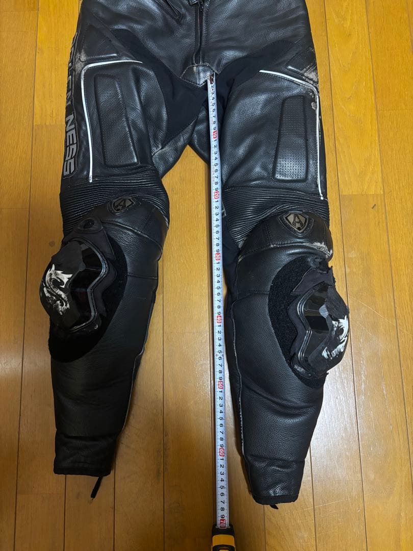 バイク用革ツナギ 膝パッド付き 黒 4日後出品取りやめ