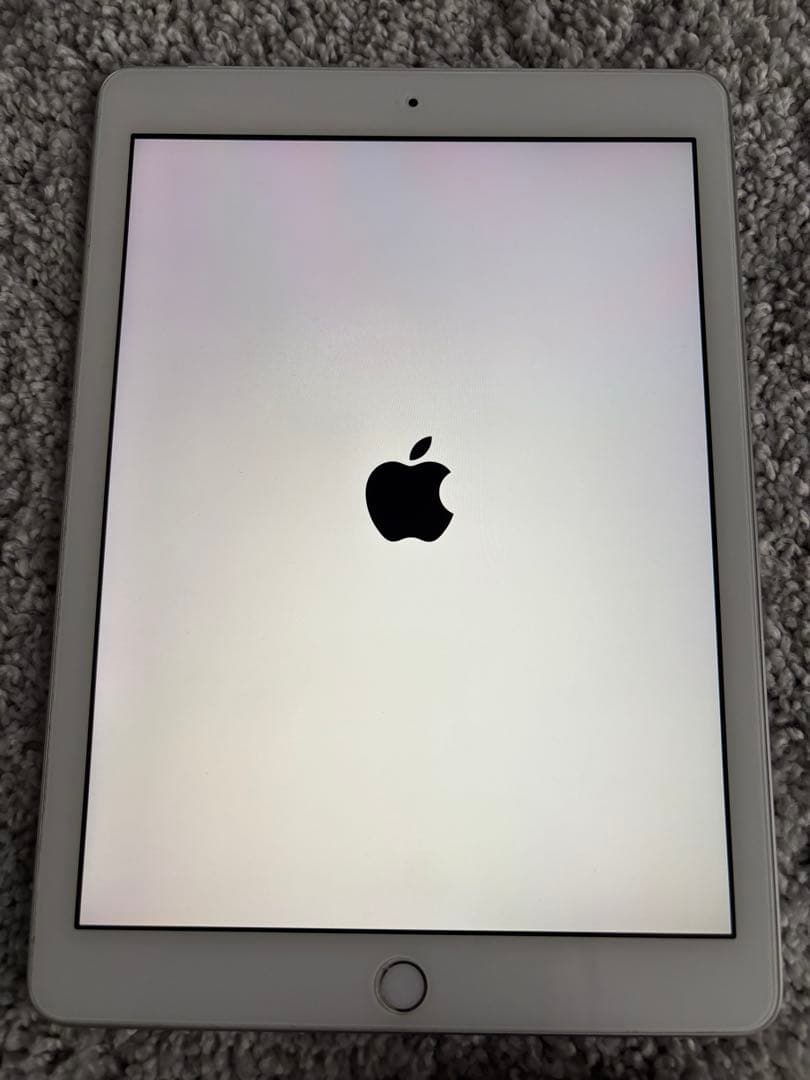 iPad 第6世代 Wi-Fi+Cellular SIMフリー 初期化済