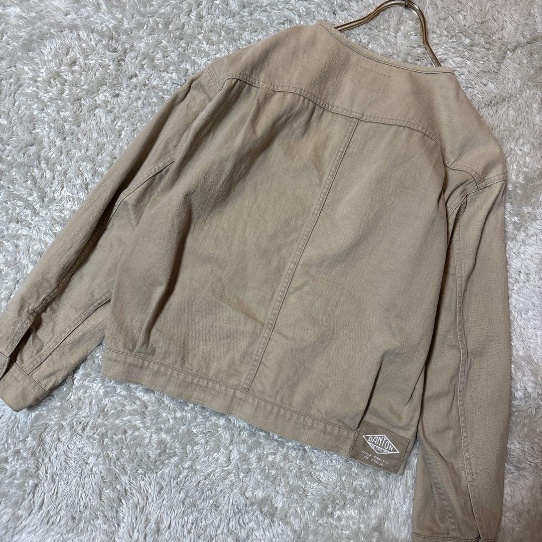 美品＊トレンド✨ダントン デニムジャケット ノーカラー 36 ロゴ　ベージュ