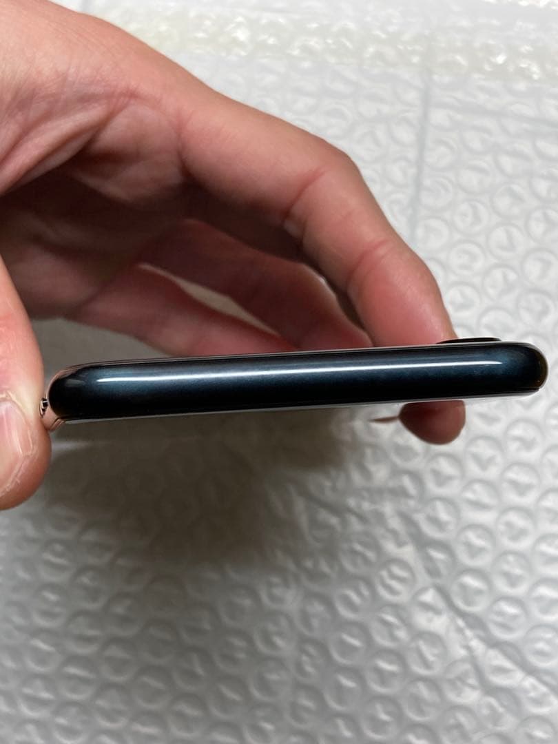 iPhoneSE第２世代(64G)