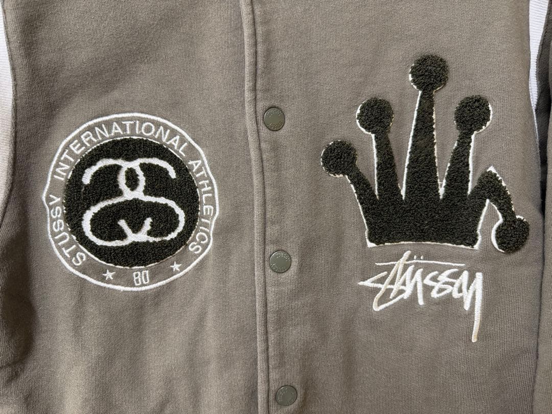 STUSSY ステューシー スタジャン Mサイズ