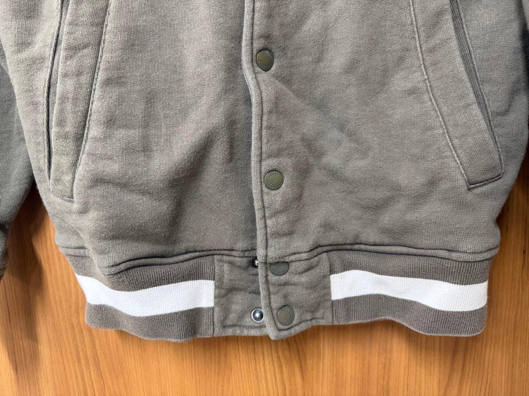 STUSSY ステューシー スタジャン Mサイズ