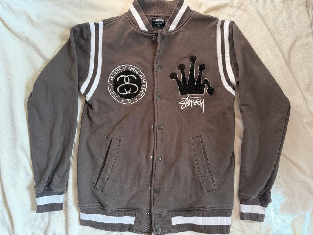 STUSSY ステューシー スタジャン Mサイズ