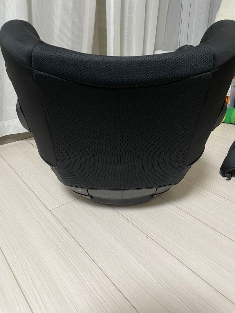 アップリカ　チャイルドシート　クルリラ　ビッテ　エックス