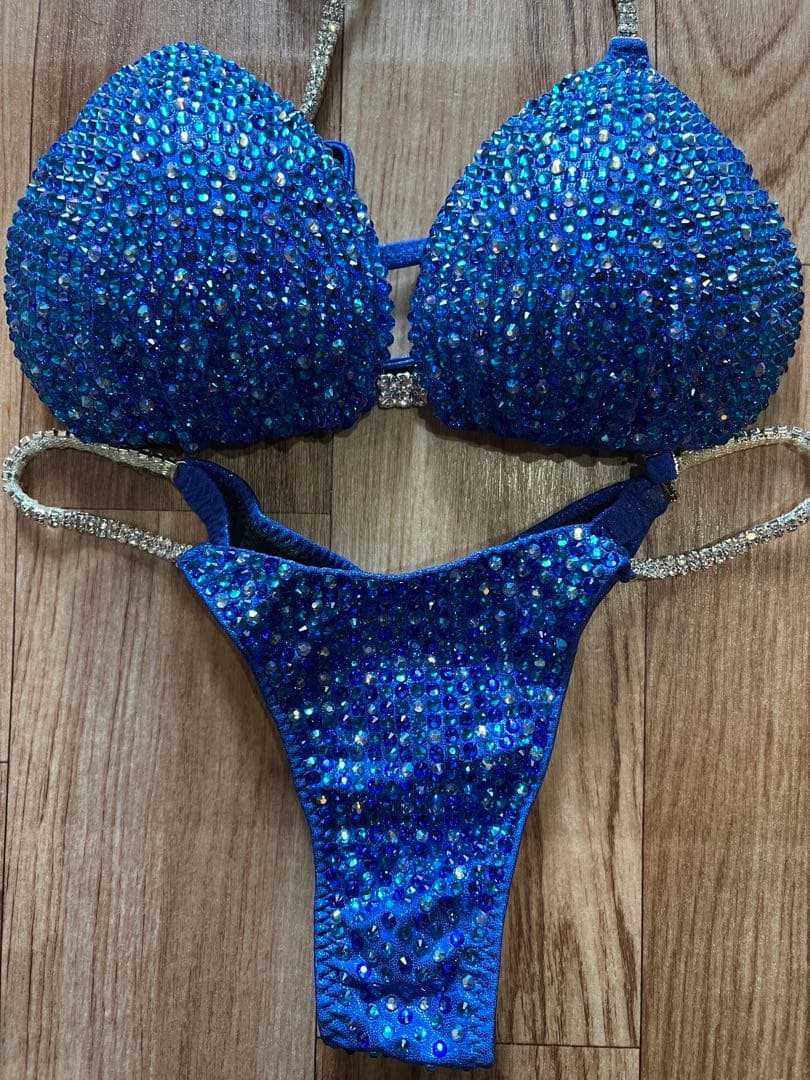 美品コンテストビキニ、S.Queens