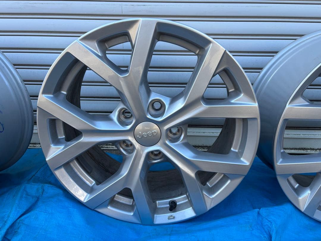 かにやん　2023年式　ジープグランドチェロキー　純正ホイール4本セット