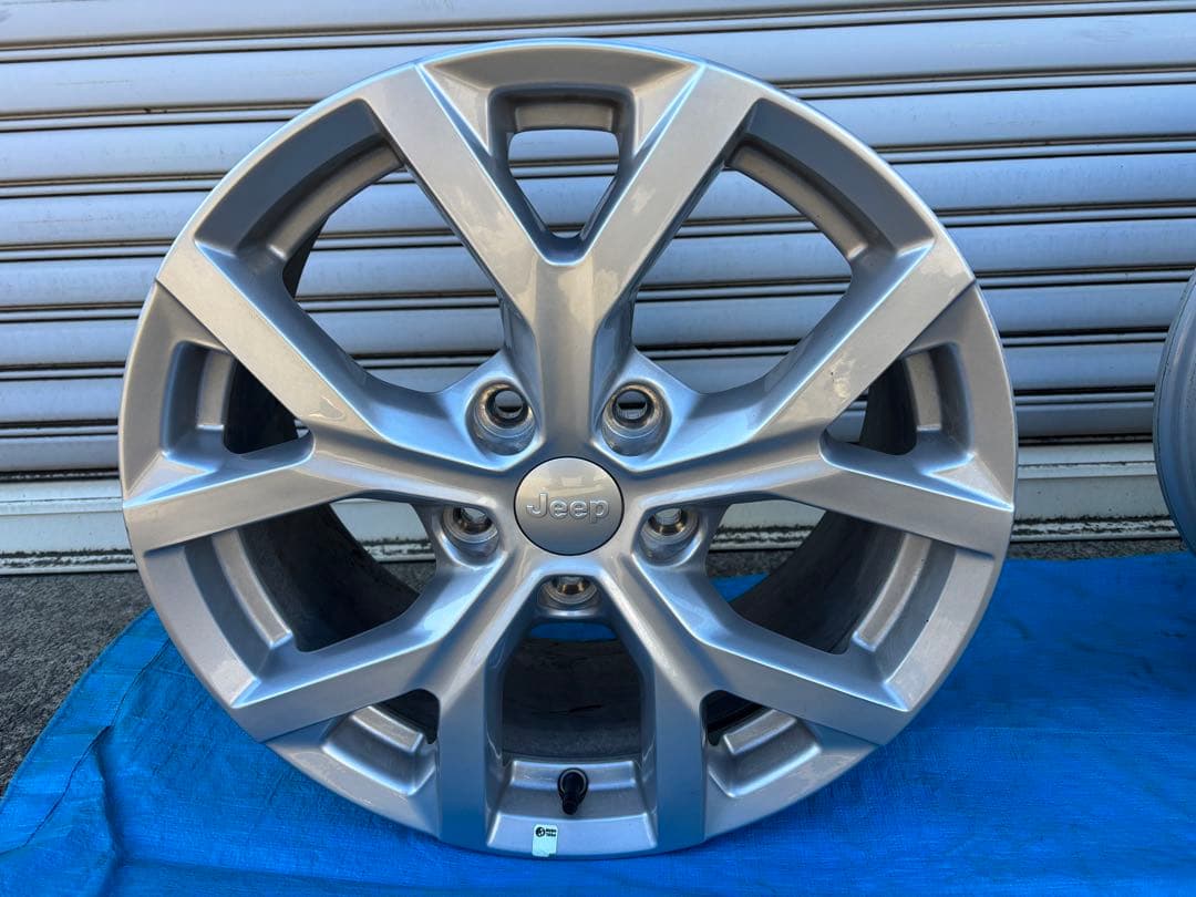 かにやん　2023年式　ジープグランドチェロキー　純正ホイール4本セット