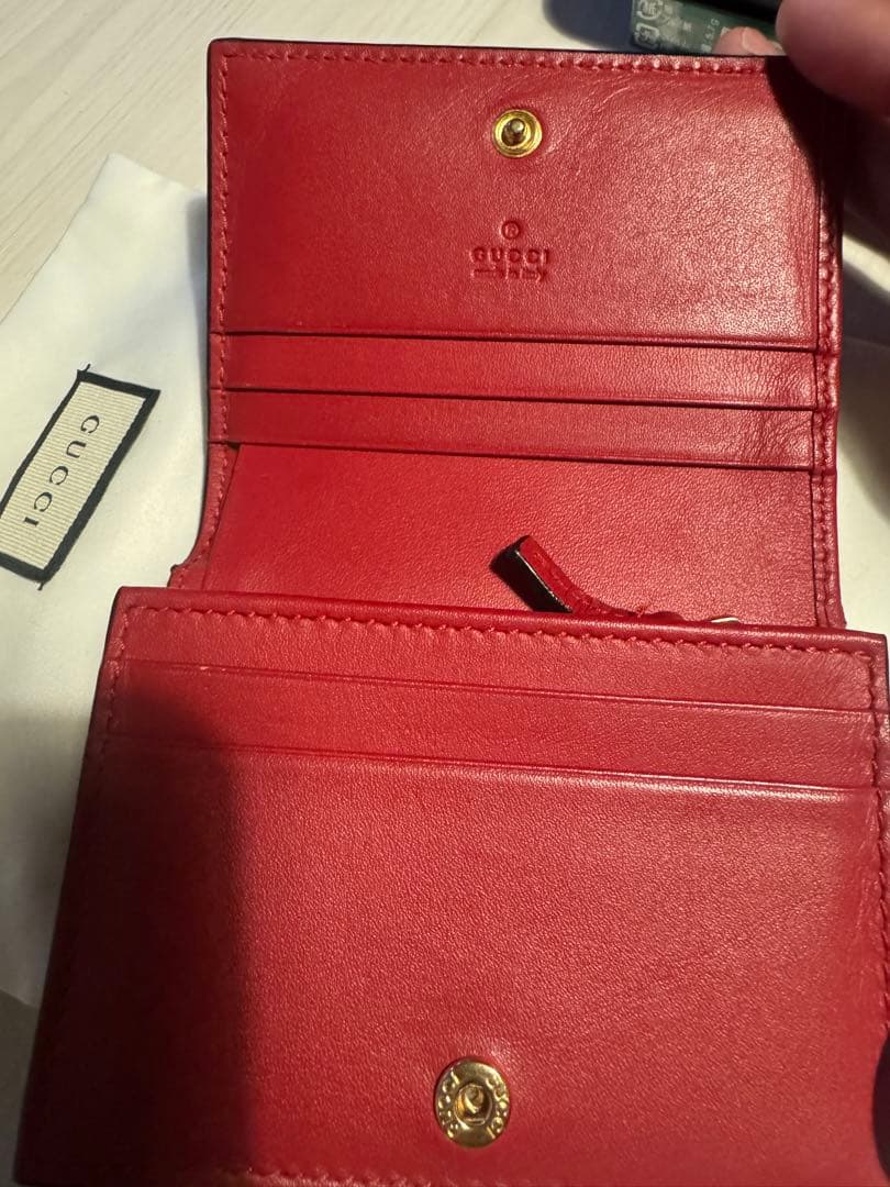 GUCCI 犬刺繍 二つ折り財布