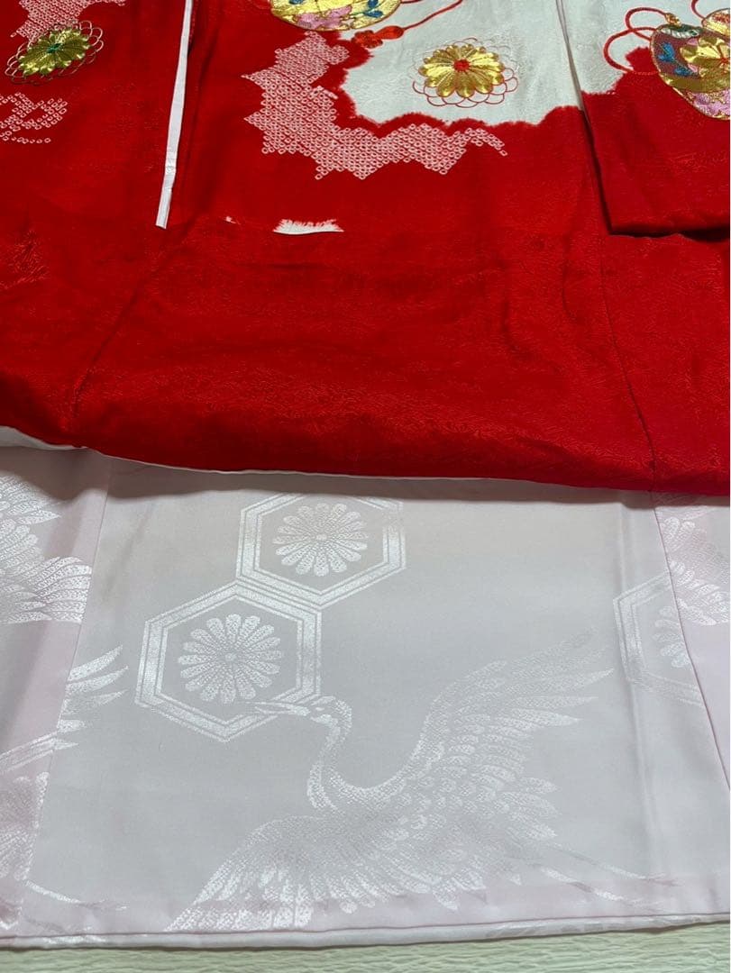 産着　女の子　正絹　ポリエステル　金駒刺繍　絞り　高級　赤　長襦袢付き　地紋