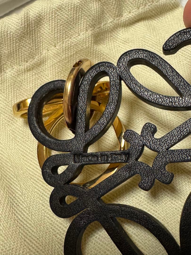 の*み様 LOEWE ロエベ　アナグラム　チャーム