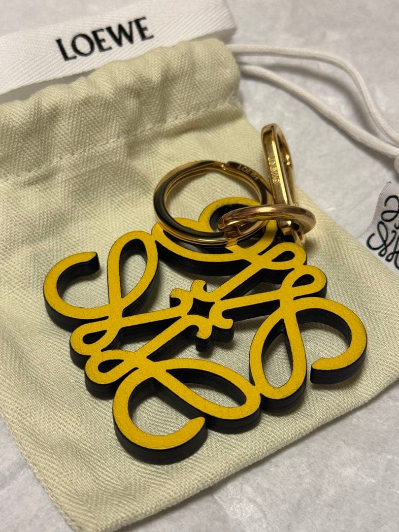 の*み様 LOEWE ロエベ　アナグラム　チャーム