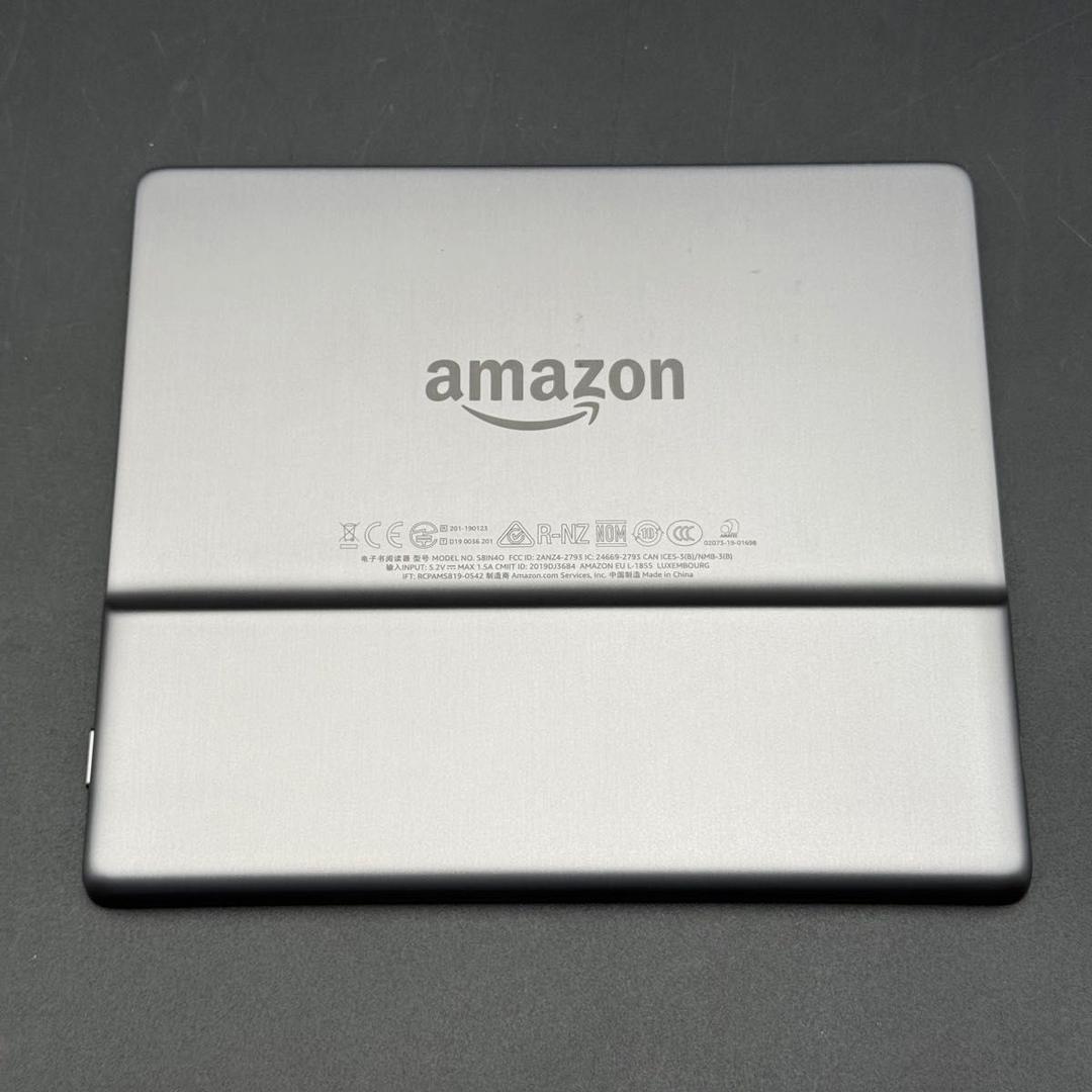 Amazon kindle oasis 10世代　8GB 広告なし