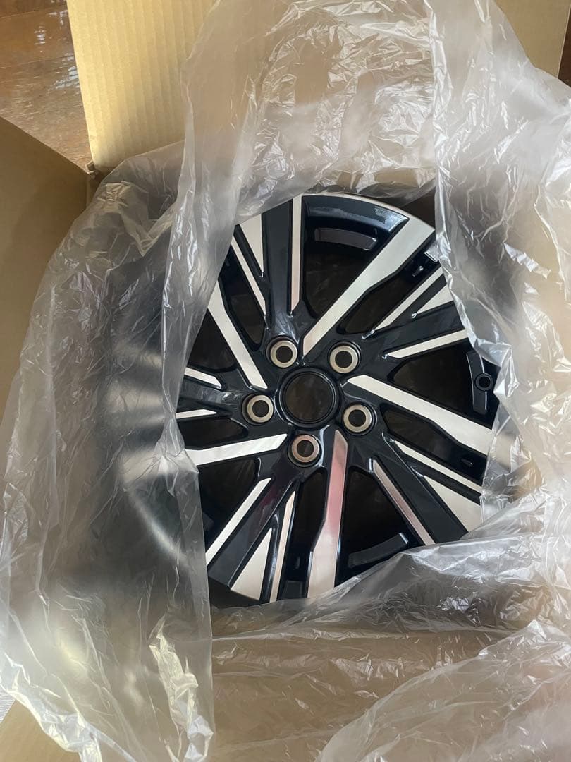 日産 セレナ C28 純正ホイール おまけ付き