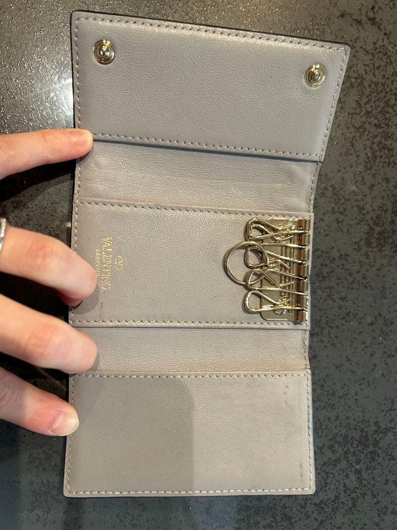 バレンティノ　キーケース