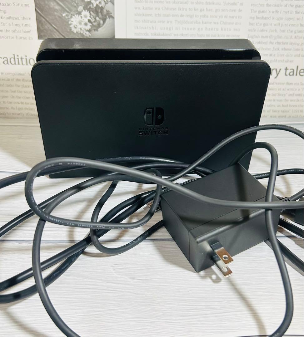 Switch本体　ワイヤレスコントローラー2個付き　ほぼ未使用