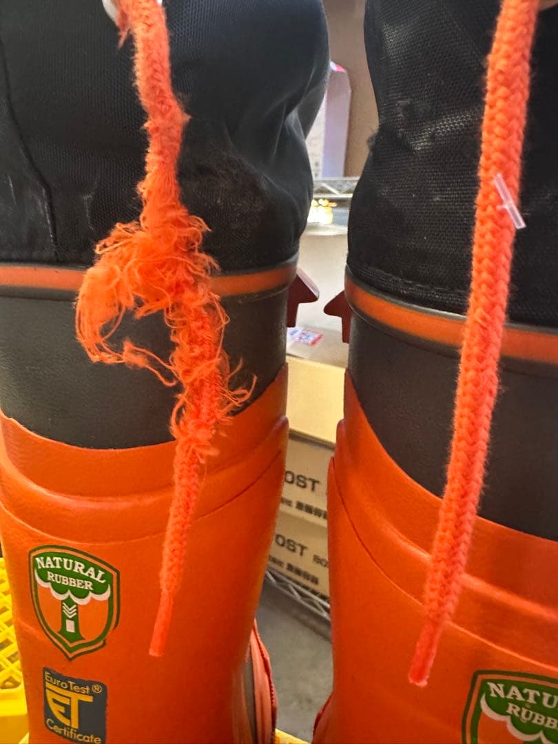 ハスクバーナチェーンソー保護ブーツ サイズus7.5 日本サイズ25.5cm