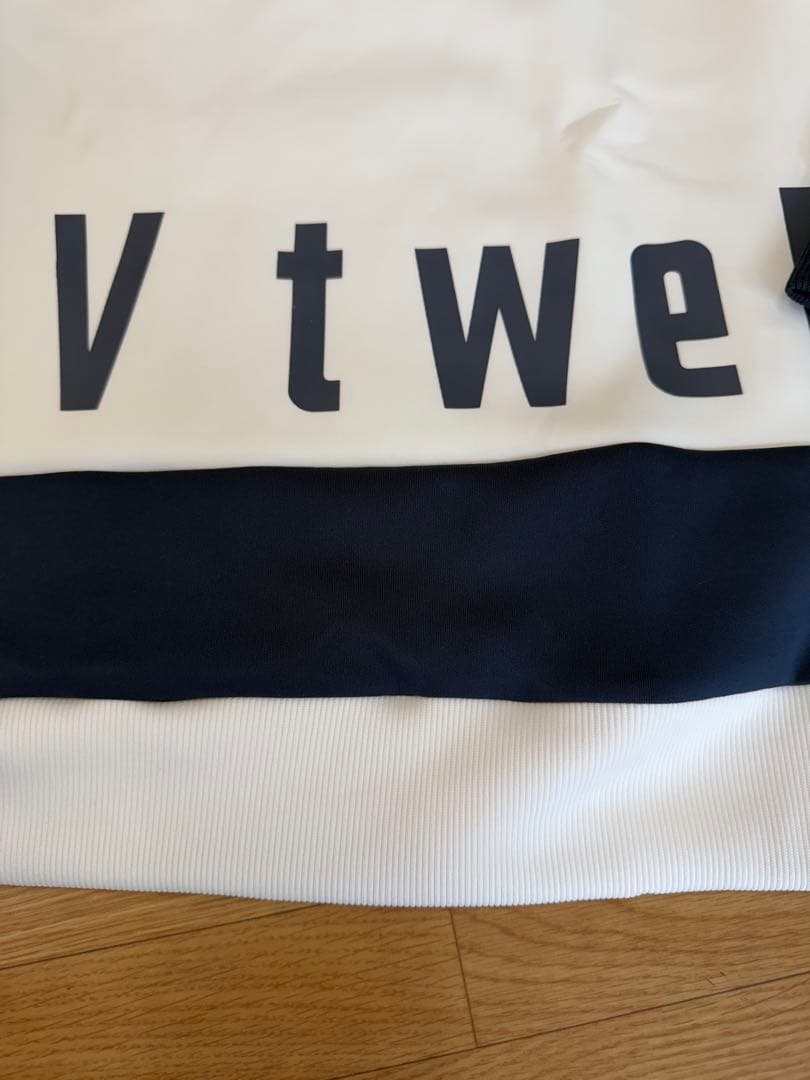 ¥24,200新品正規品【V12/L】ダンボールニット素材長袖カットソー