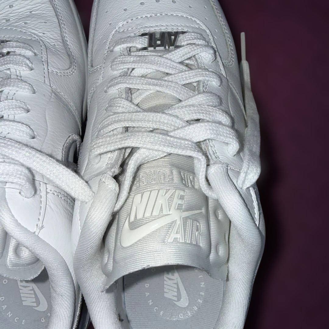 靴 NIKE AIR FORCE1 DANCE 23.5