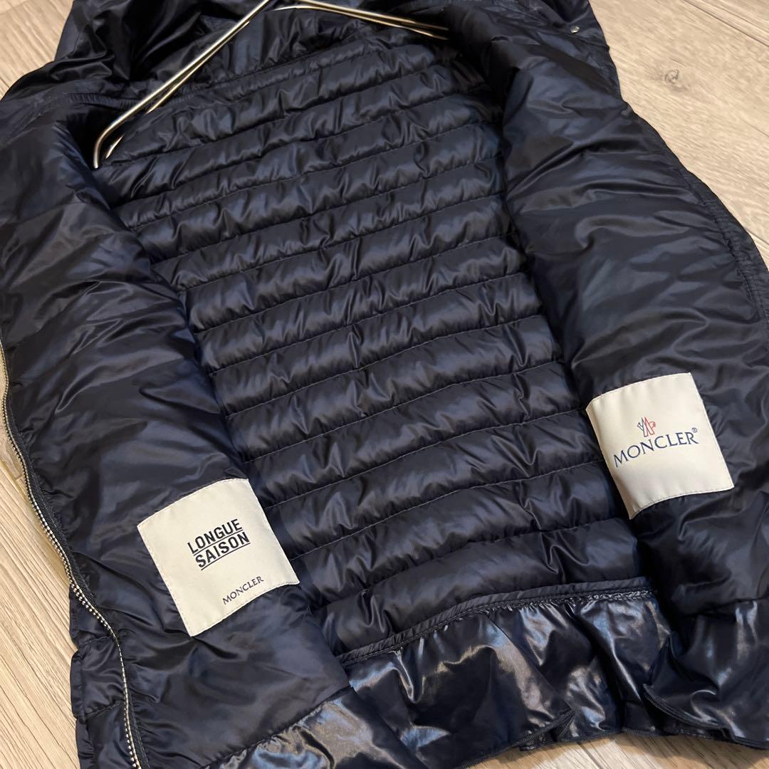 ★展示品！MONCLER ライトダウンベスト フード付きEBEL フードフリル