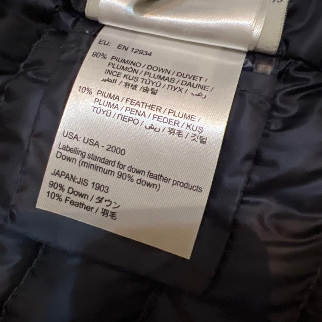 ★展示品！MONCLER ライトダウンベスト フード付きEBEL フードフリル