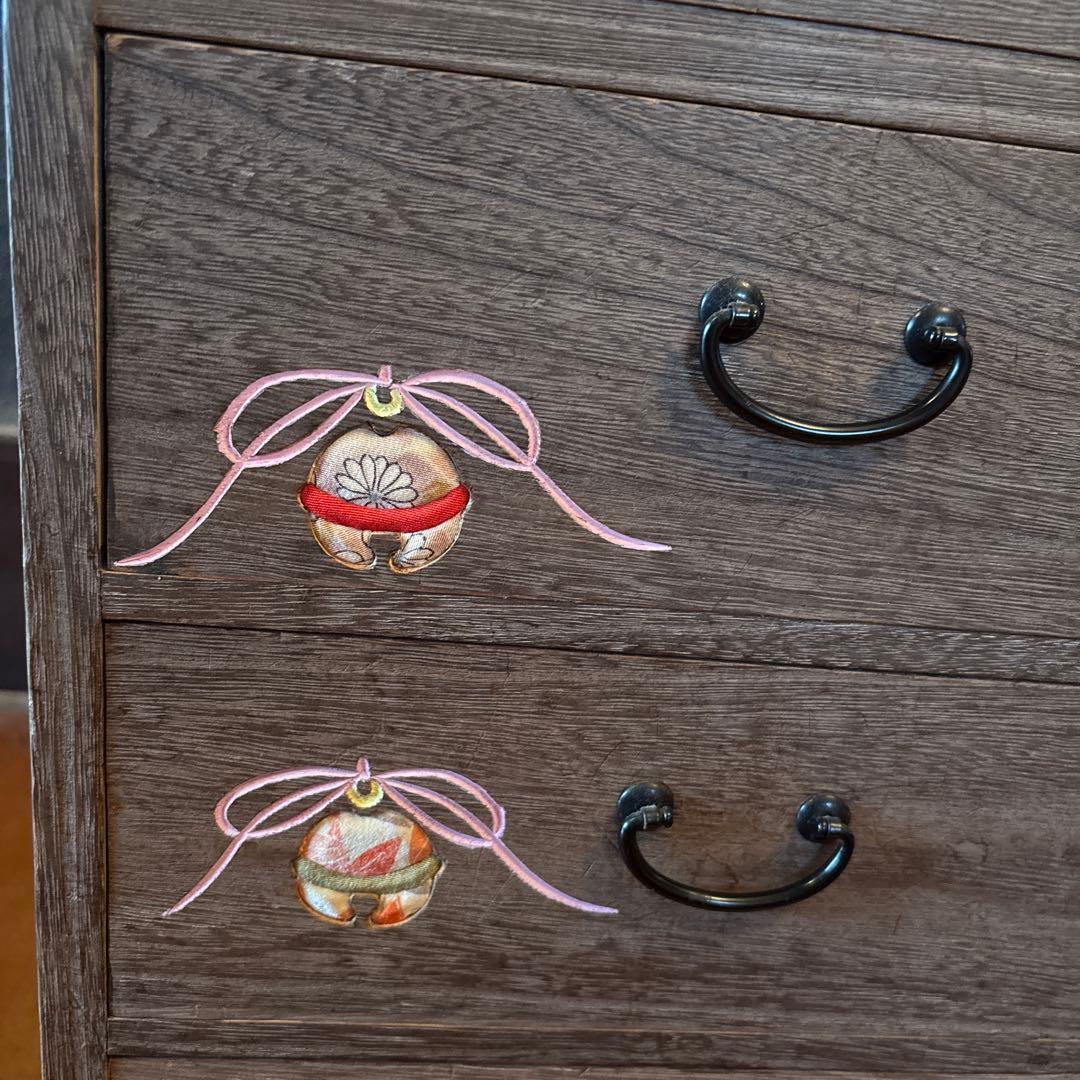 箱長　箪笥　木目込　桐木目込細工　鈴　昭和レトロ　インテリア　訳あり