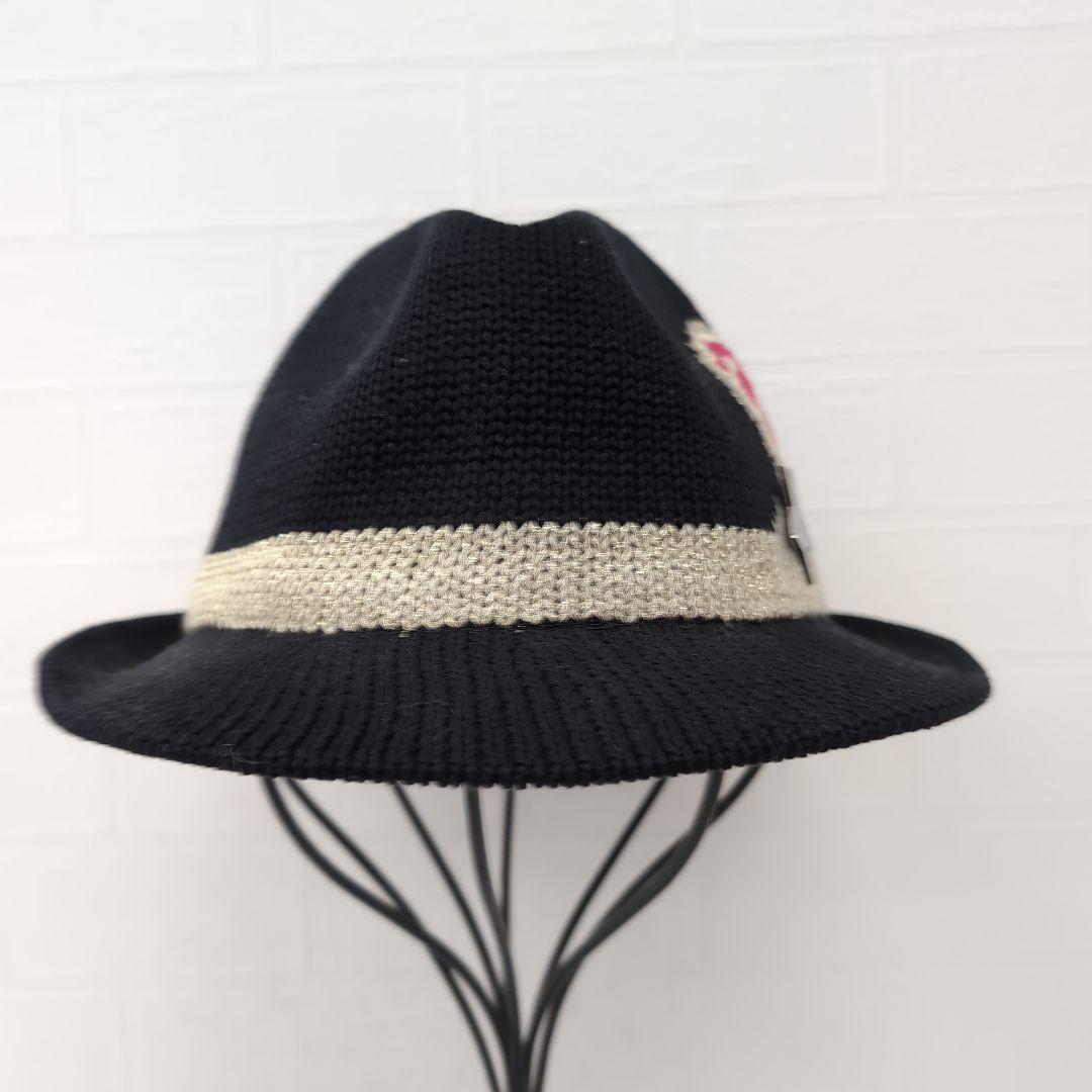 156○ COACH ハート刺繍のニットハット