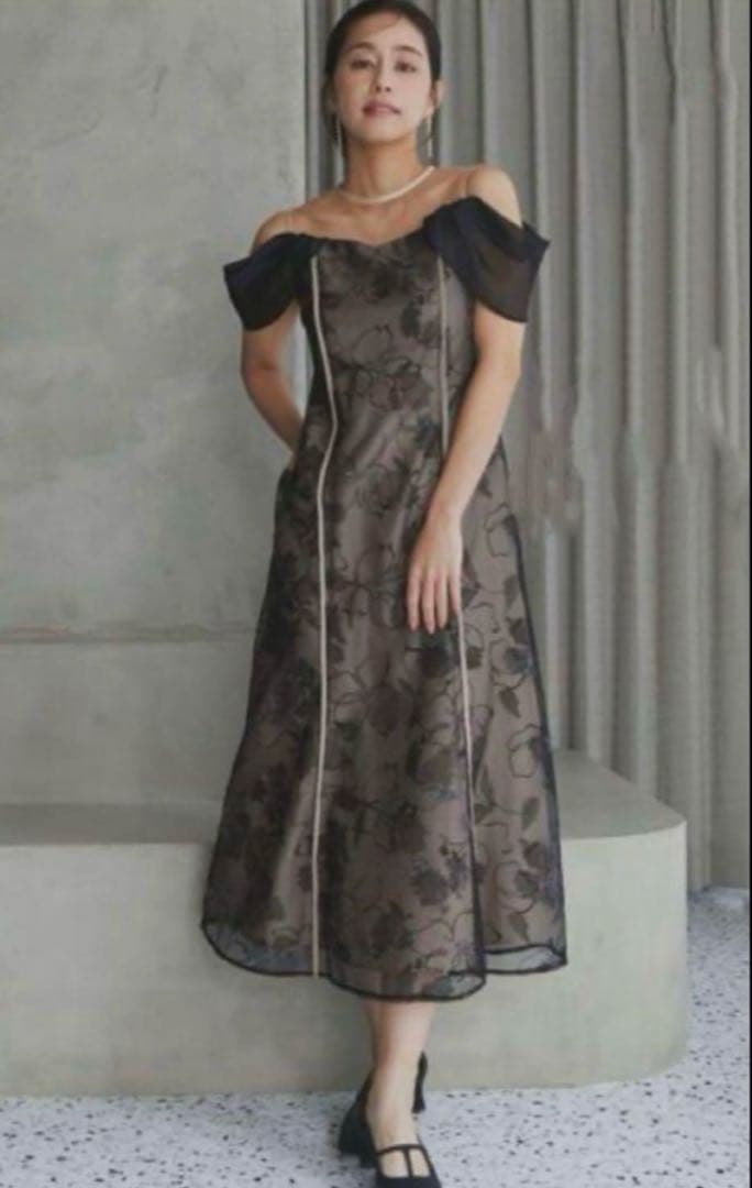 新品 LAGUNAMOON オフショル ワンピース 結婚式 ドレス ラグナムーン