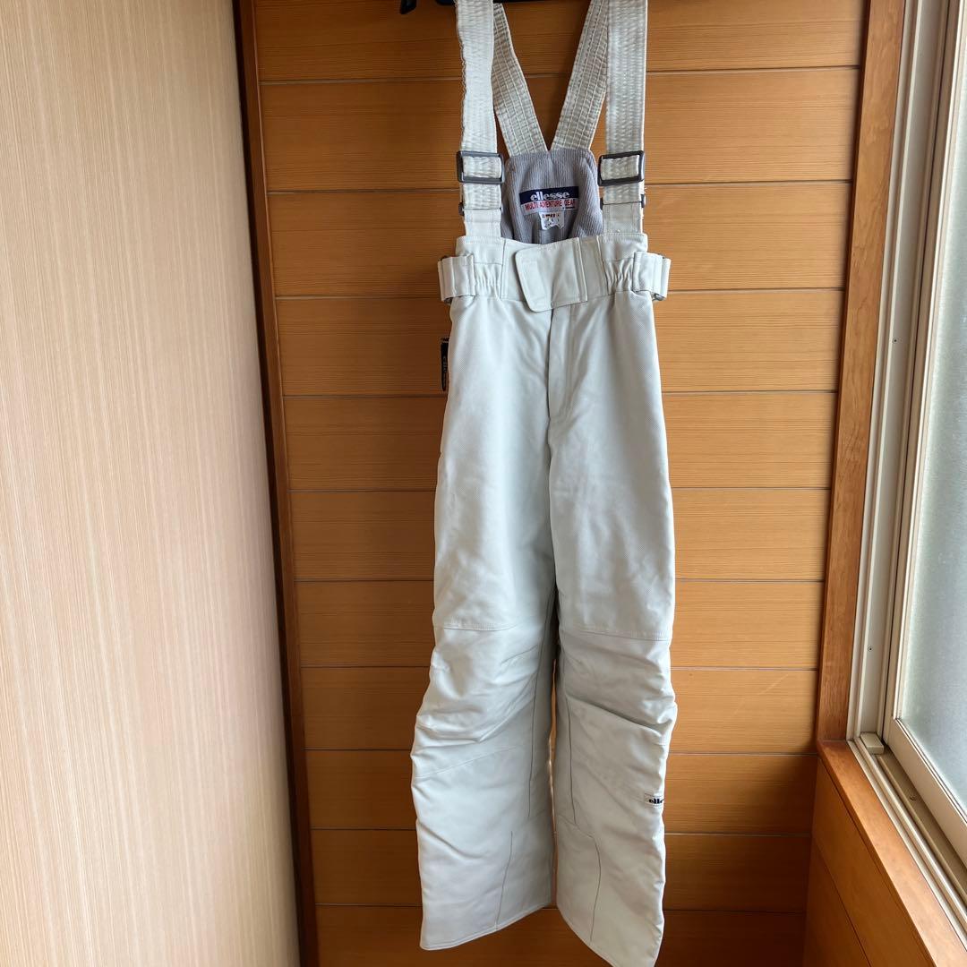 美品ellesse スキースノーボードウェア上下セットSサイズ　手袋付き