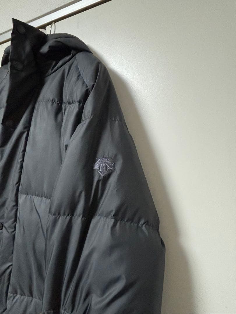 デサント　ブラック ベンチコート