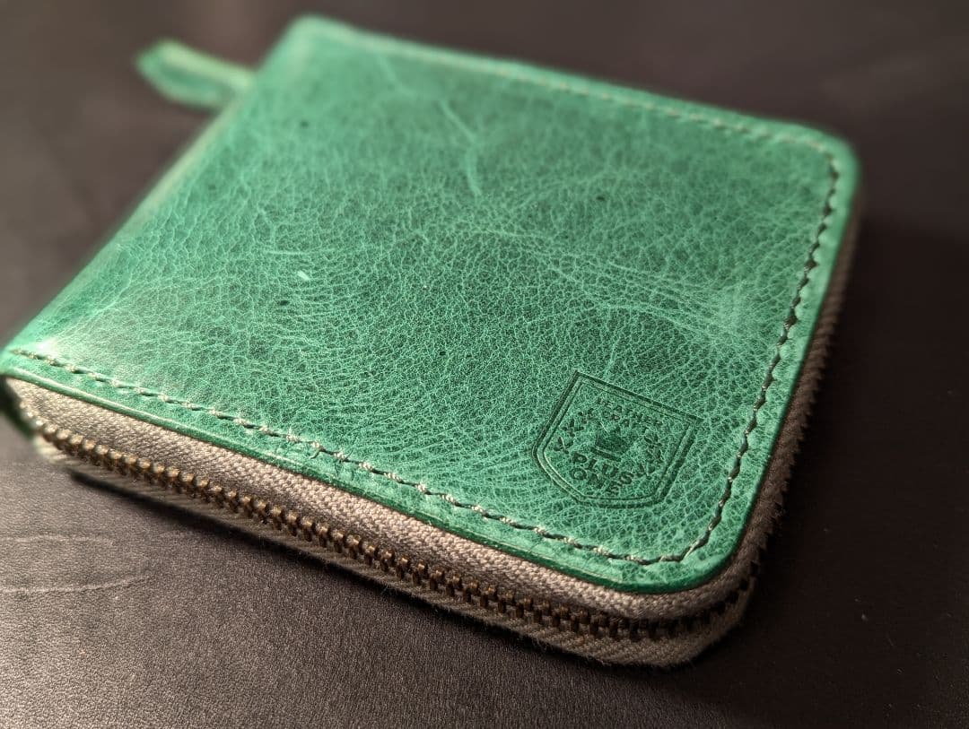 2つ折りファスナーウォレット オニキスレザー