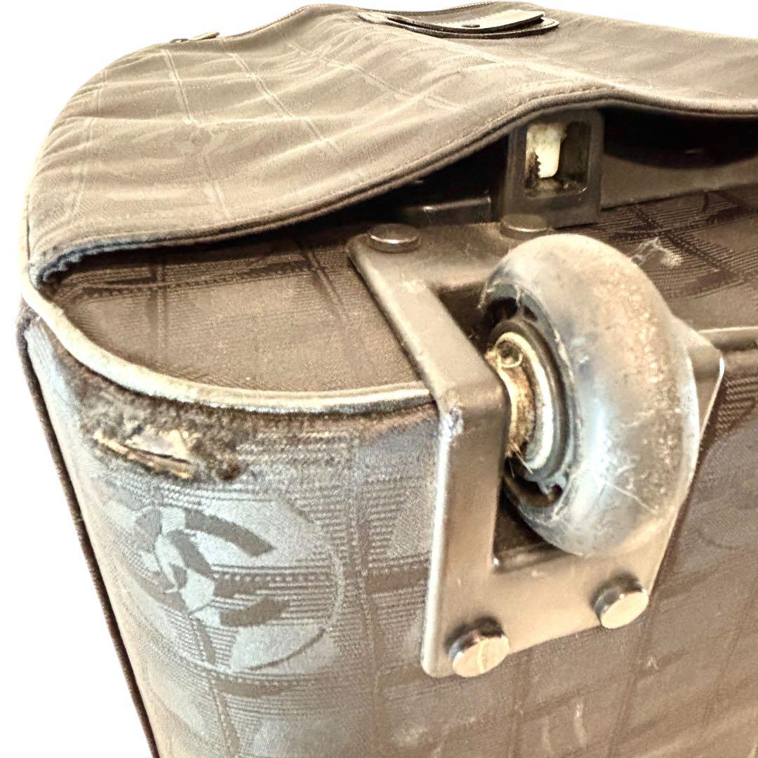 CHANEL シャネル ニュートラベル 2輪 キャリーケース スーツケース 7番